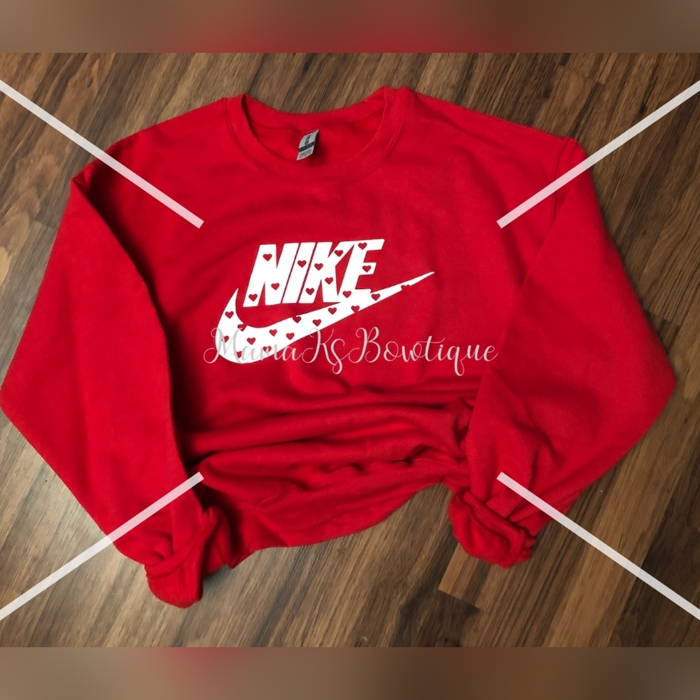 {Boutique} N!ke Heart Crewneck